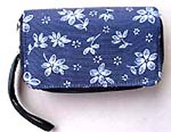 cosmetic-purse-handbag-accessory-005