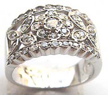 Flower designed clear rhinestone engagement ring with silver plated band supplied by quality online jewelry import company   / china-wholesale-product-exporter-002